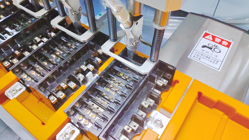 自動打螺絲機 自動鎖螺絲機